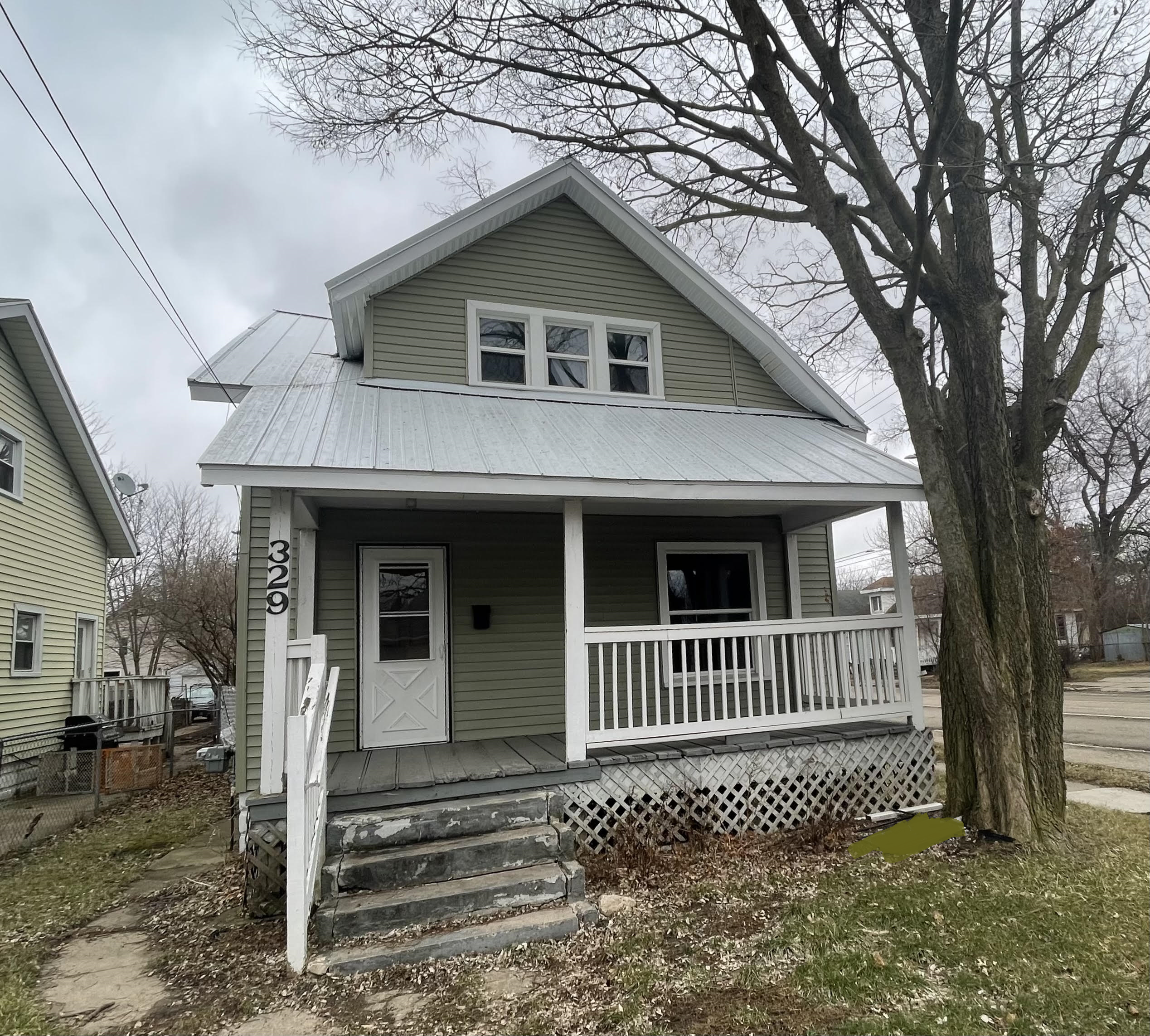 Property main image